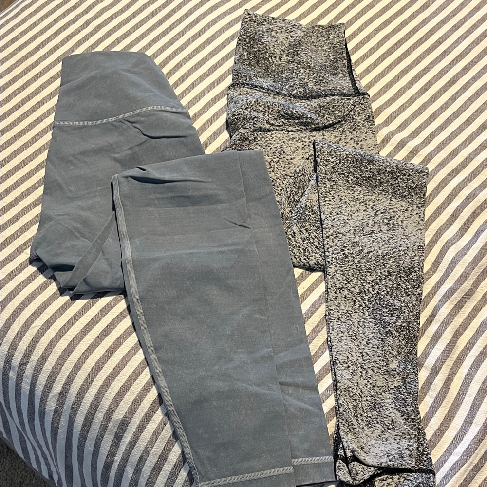 Lululemon Athletica Gray and Black wunder under Leggings Duo